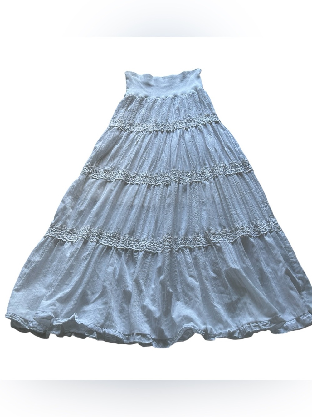 Peach Vintage-Inspired White Tiered Maxi Skirt with Lace Trim